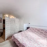 Sublime Residence, Piscine, Acces & Port De Plaisance Апартаменты *